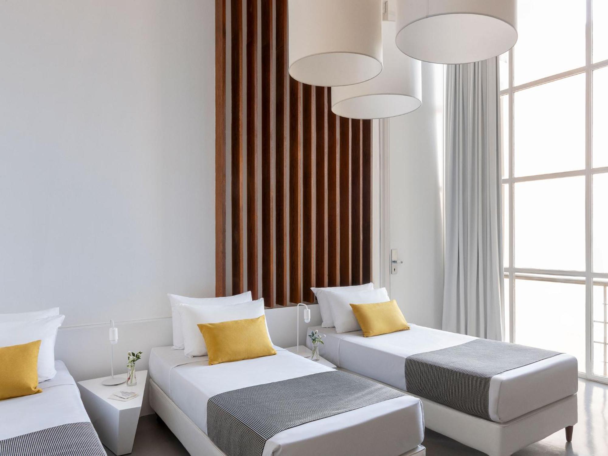 Htl 9 De Julio Bsas 4* Ciudad Autónoma de Buenos Aires