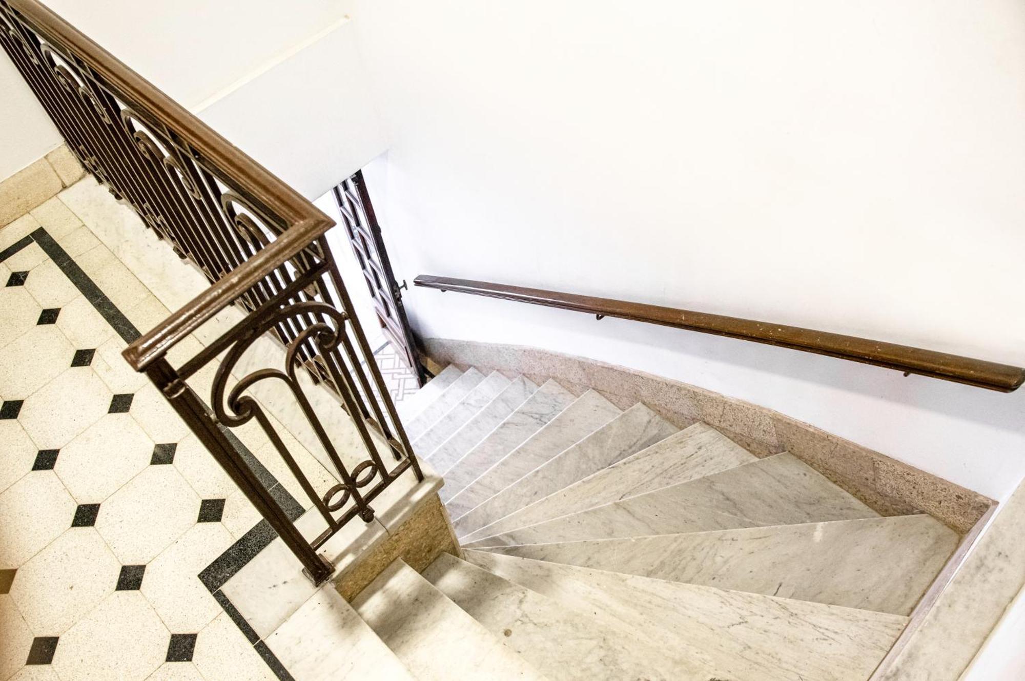 Fliphaus Ravignani 2200 - Vintage Palermo *
