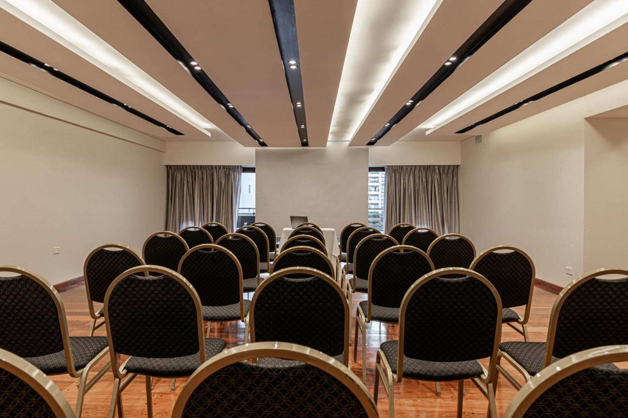 Hotel Feir's Park & Rooftop 5*