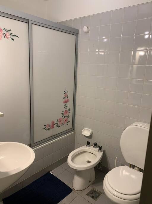 Crespo Balcon Cochera Frente Movistar Arena Apartment *