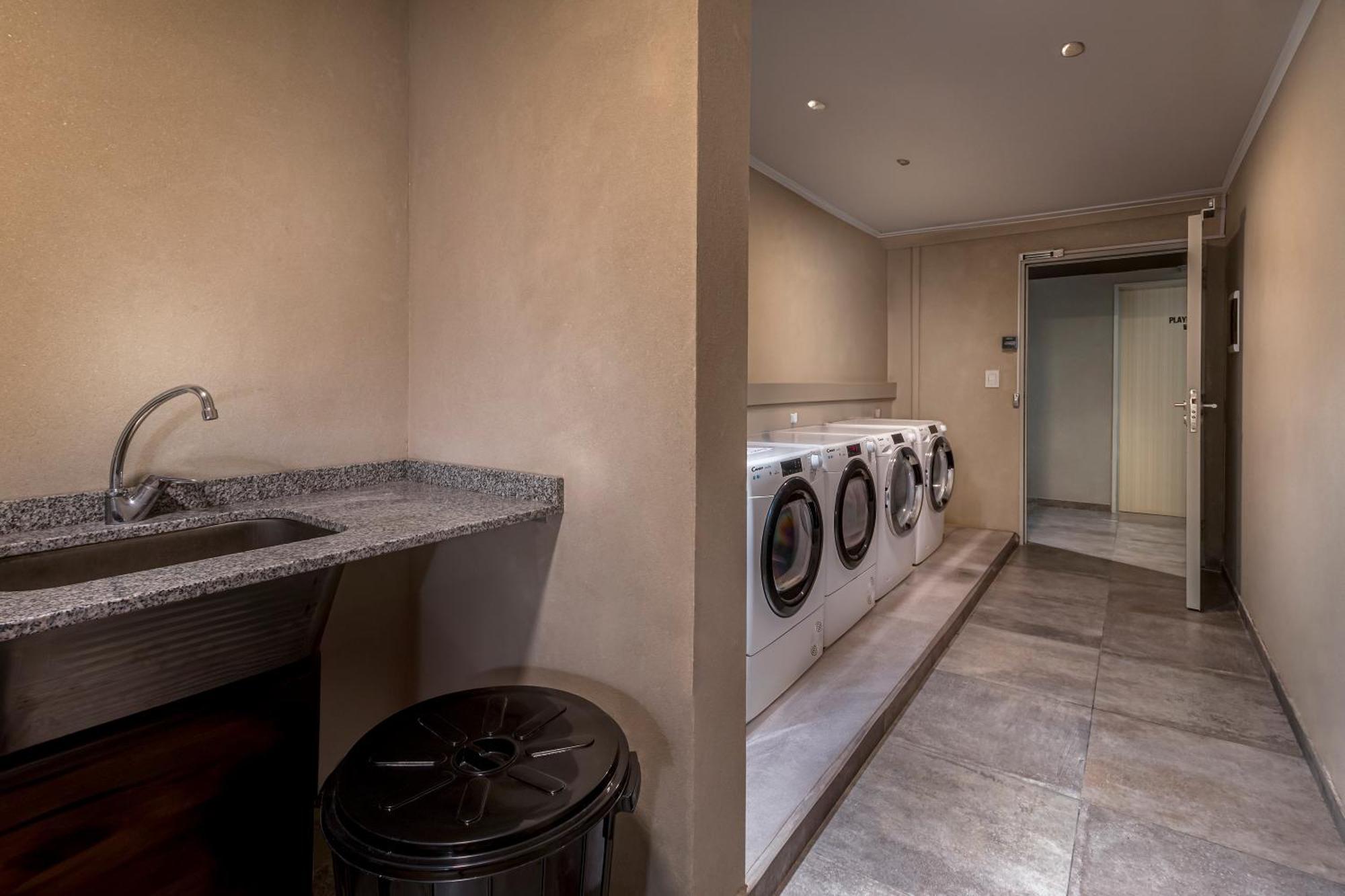 Hol Saenz Pena Apartment *