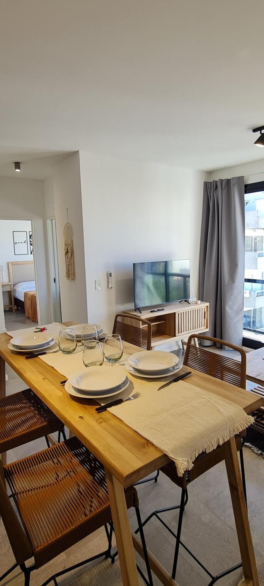 Amenabar Park Apartment