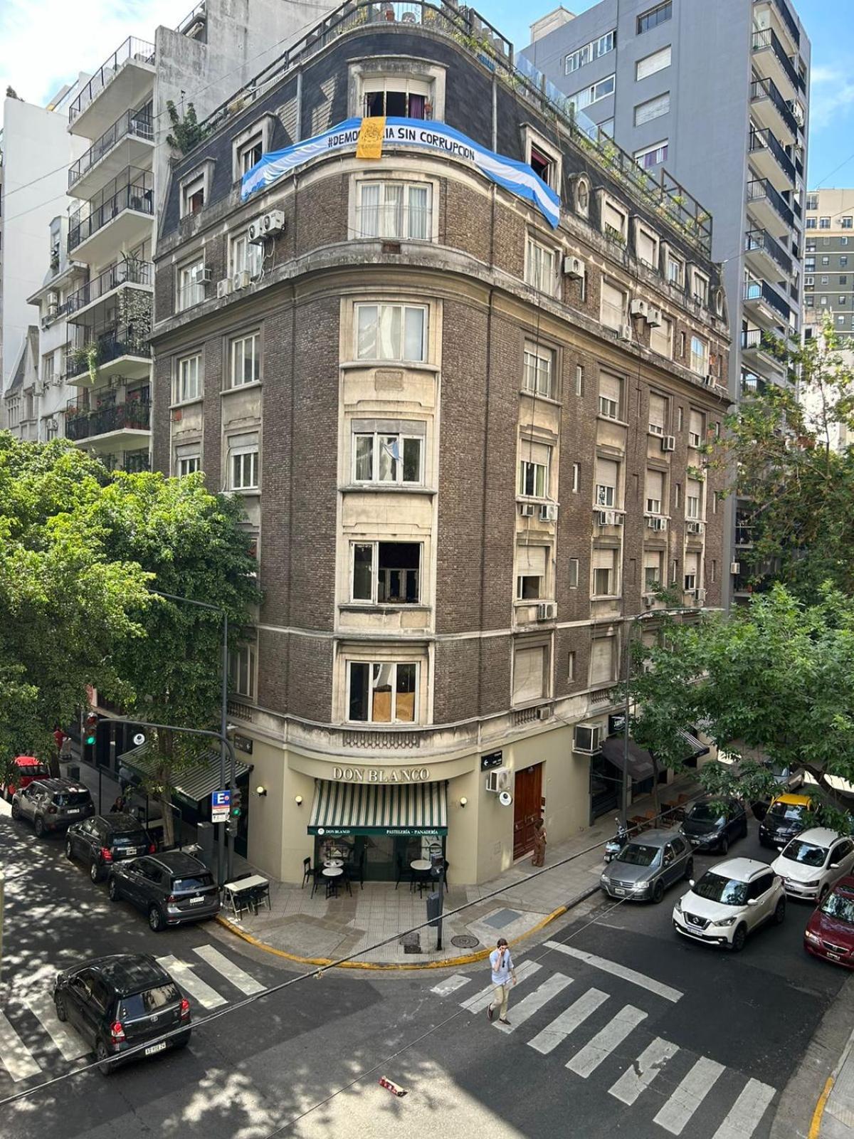 Elegancia Urbana A Pasos De Todo Apartamento Ciudad Autónoma de Buenos Aires