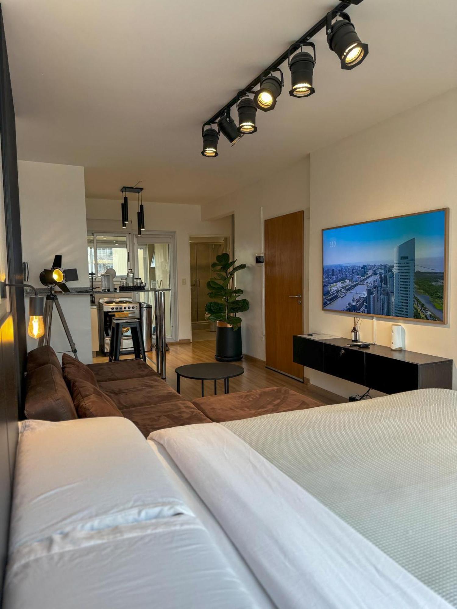 Foster Studio Pacifico * Buenos Aires