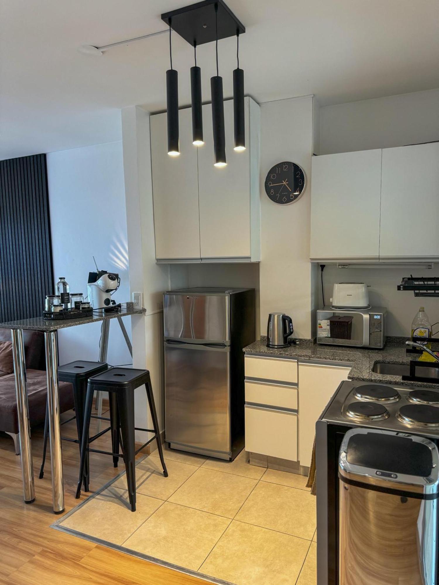 Foster Studio Pacifico Apartment