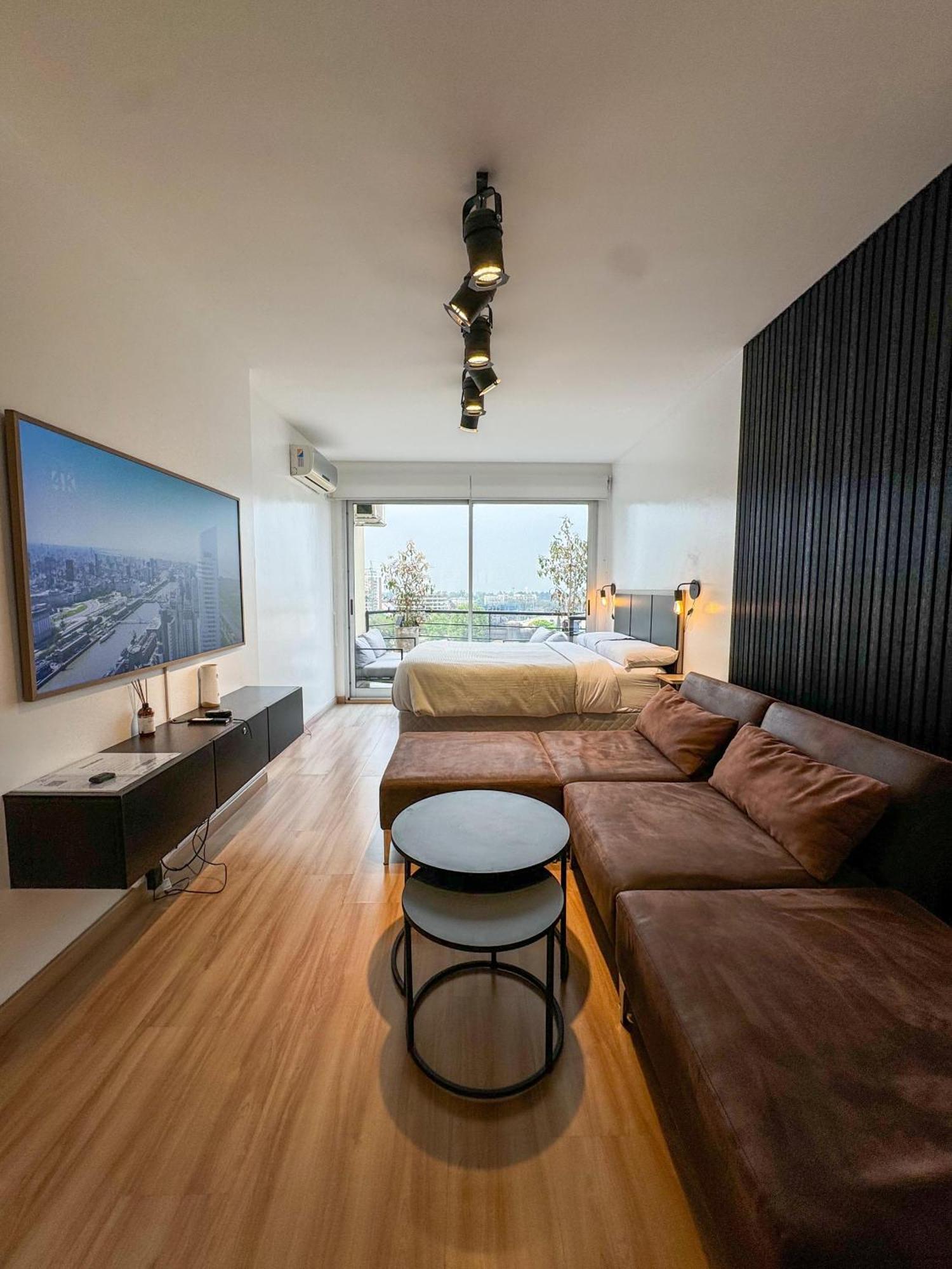 Foster Studio Pacifico