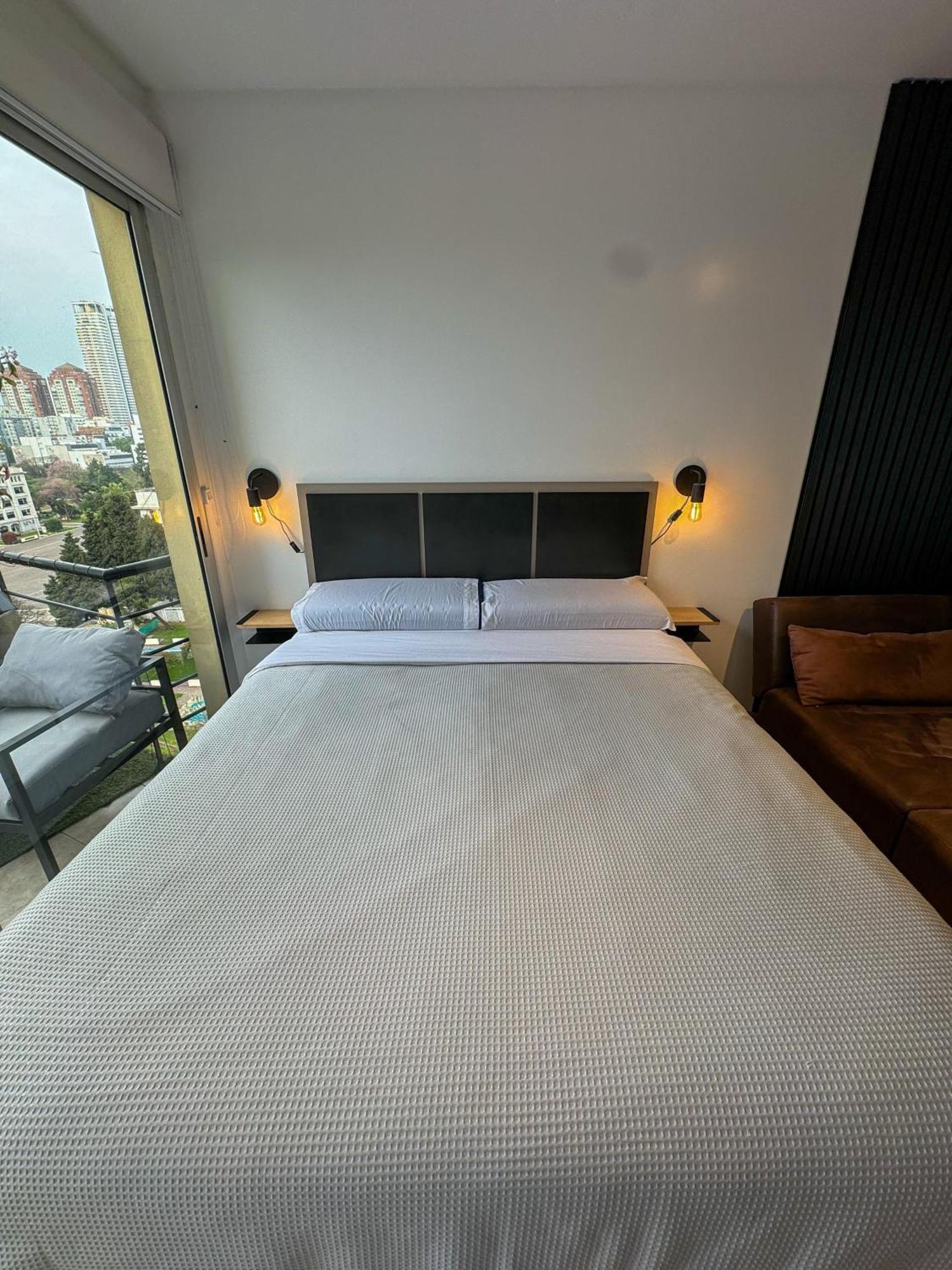 Foster Studio Pacifico Apartment *