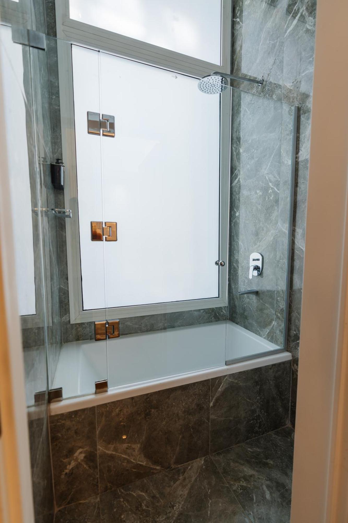 Vain Boutique Hotel 4*