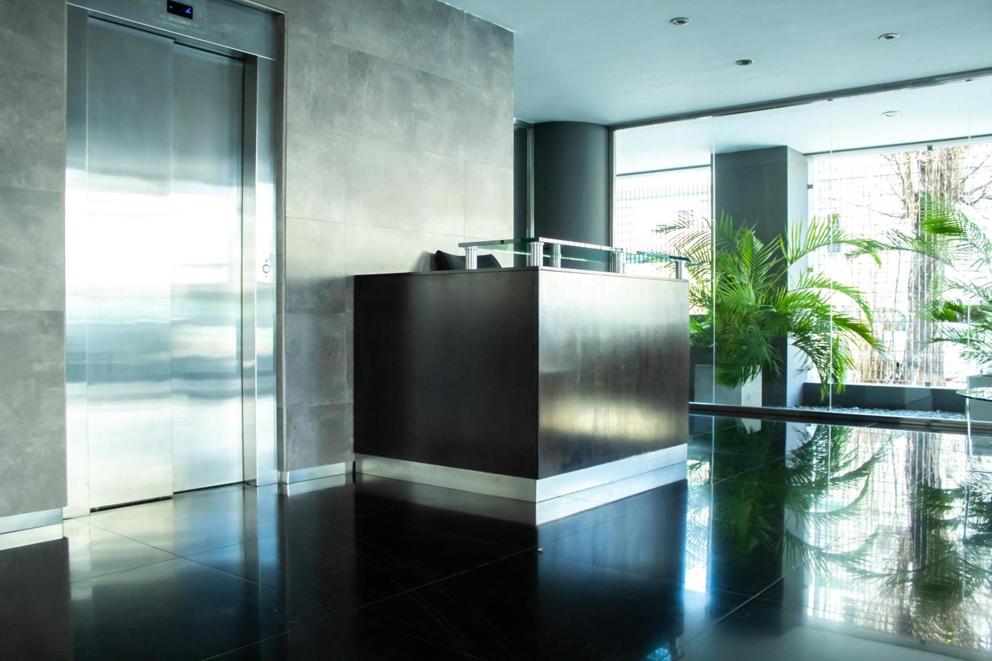 Apartment Moderno Y Selecto! Garage! Excelente Ubicacion! *