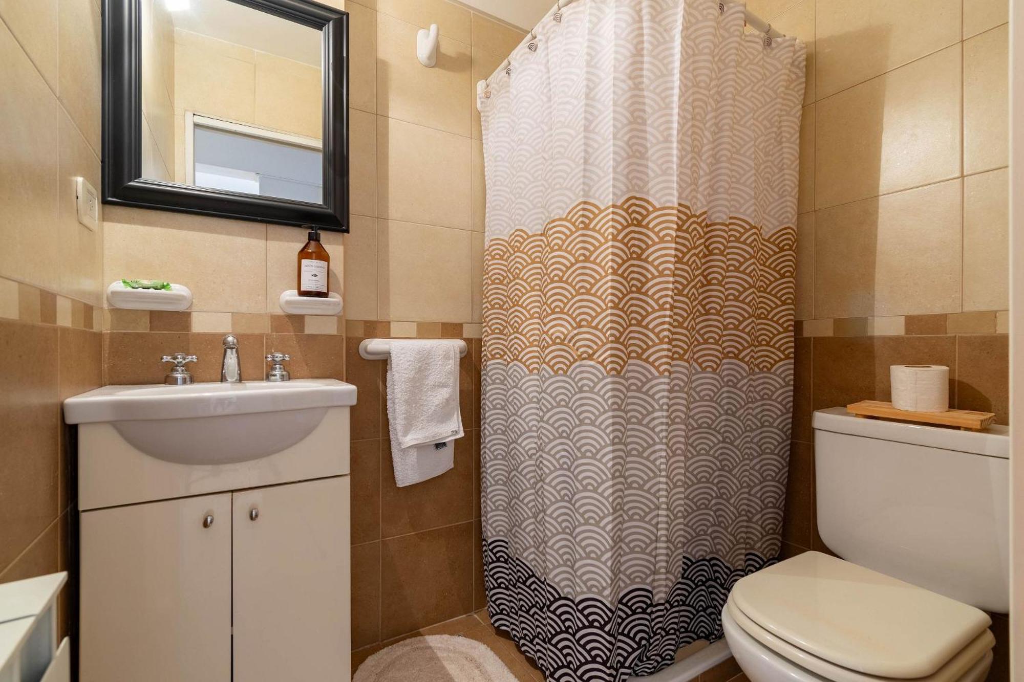 Espacioso Departamento Con Cochera En Recoleta Apartment