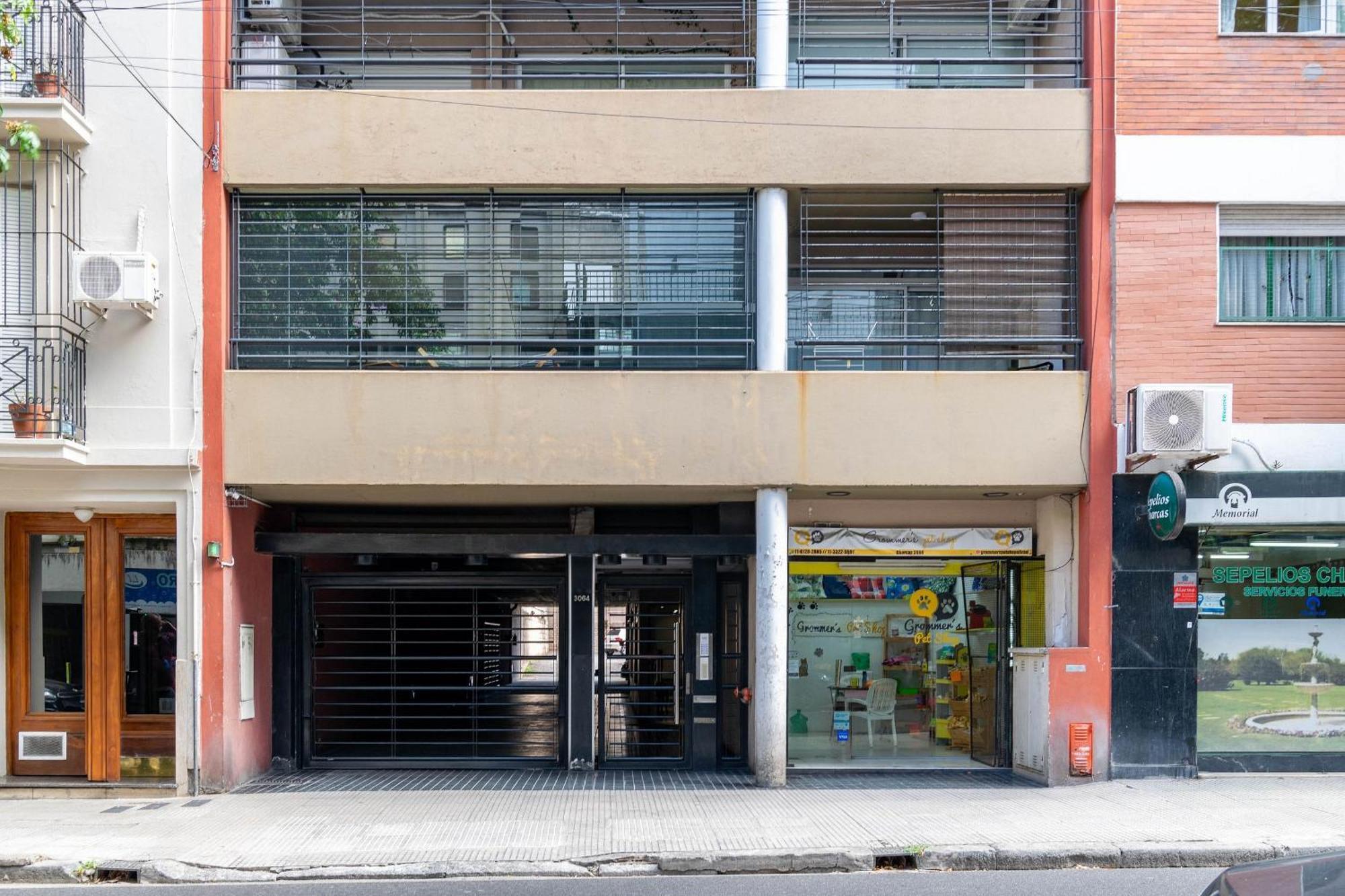 Apartment Espacioso Departamento Con Cochera En Recoleta Buenos Aires