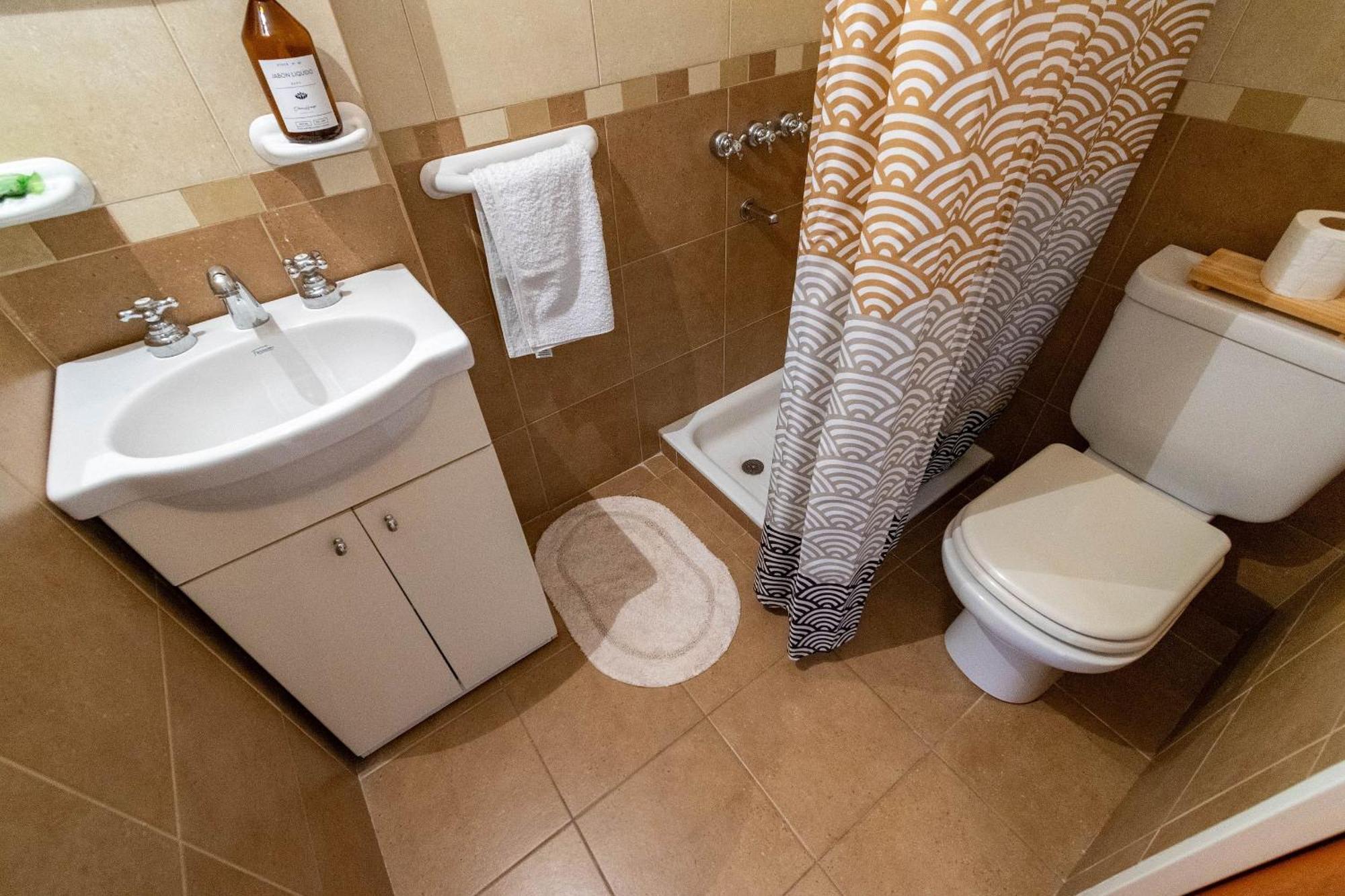 Espacioso Departamento Con Cochera En Recoleta Buenos Aires