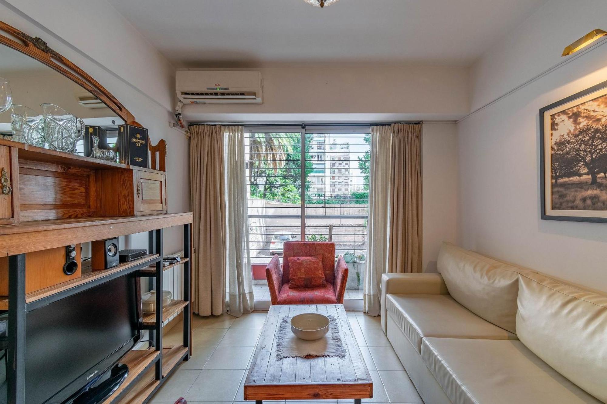 Espacioso Departamento Con Cochera En Recoleta Apartment