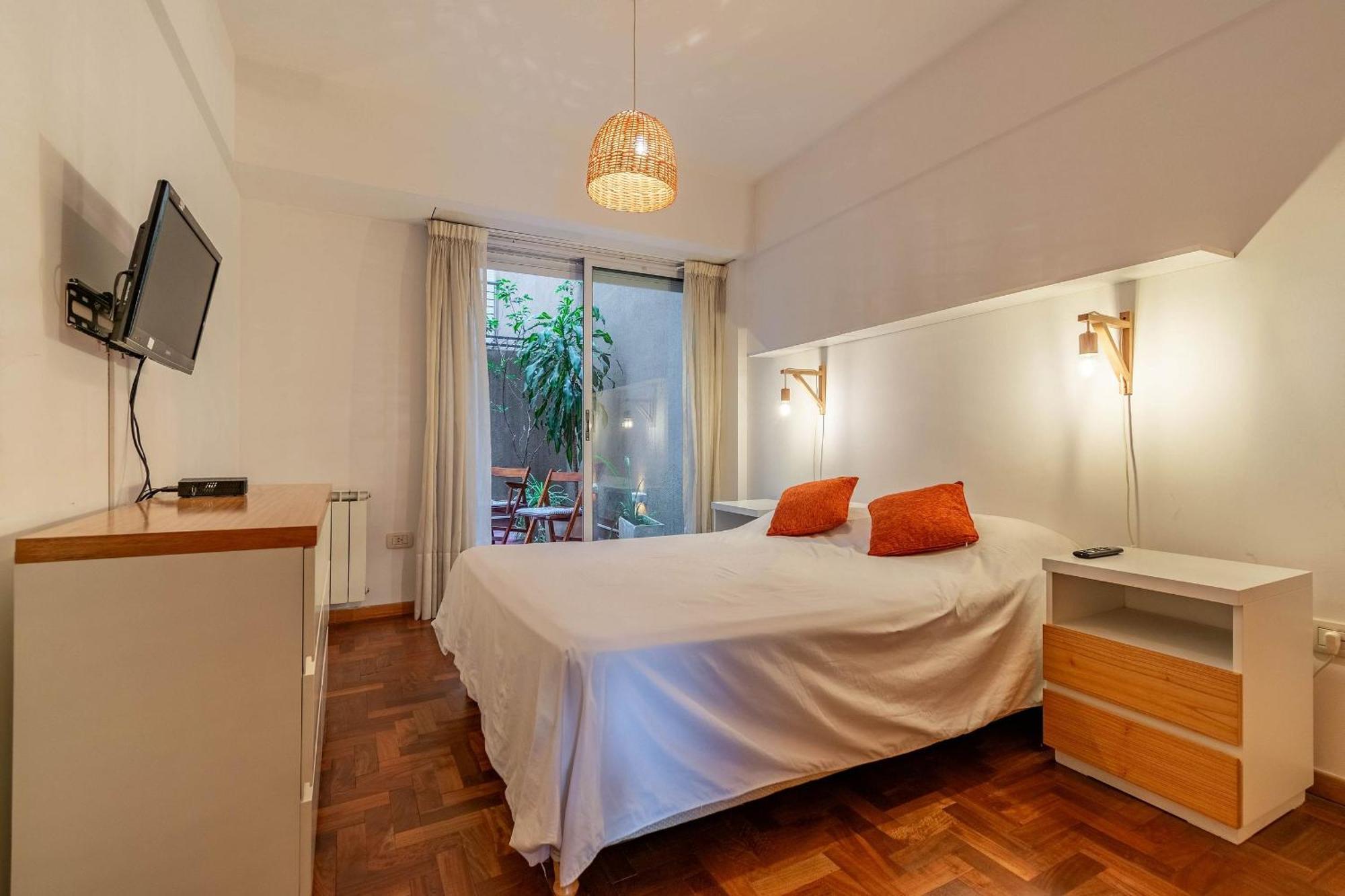 Espacioso Departamento Con Cochera En Recoleta Apartment