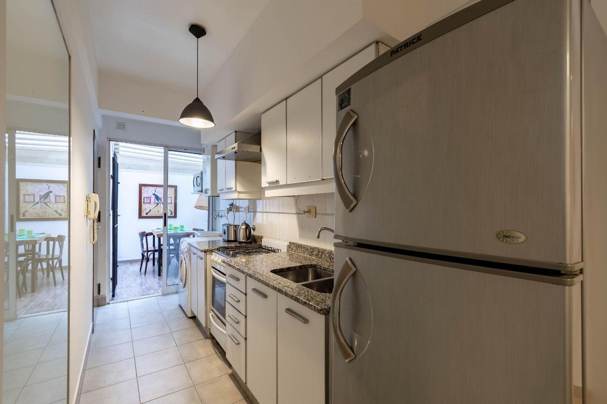Espacioso Departamento Con Cochera En Recoleta Apartment *