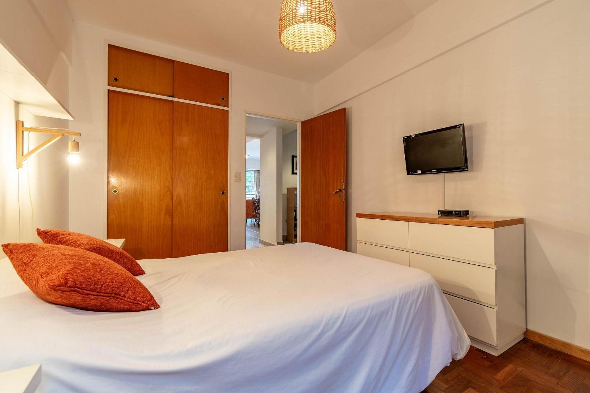 Apartment Espacioso Departamento Con Cochera En Recoleta Buenos Aires