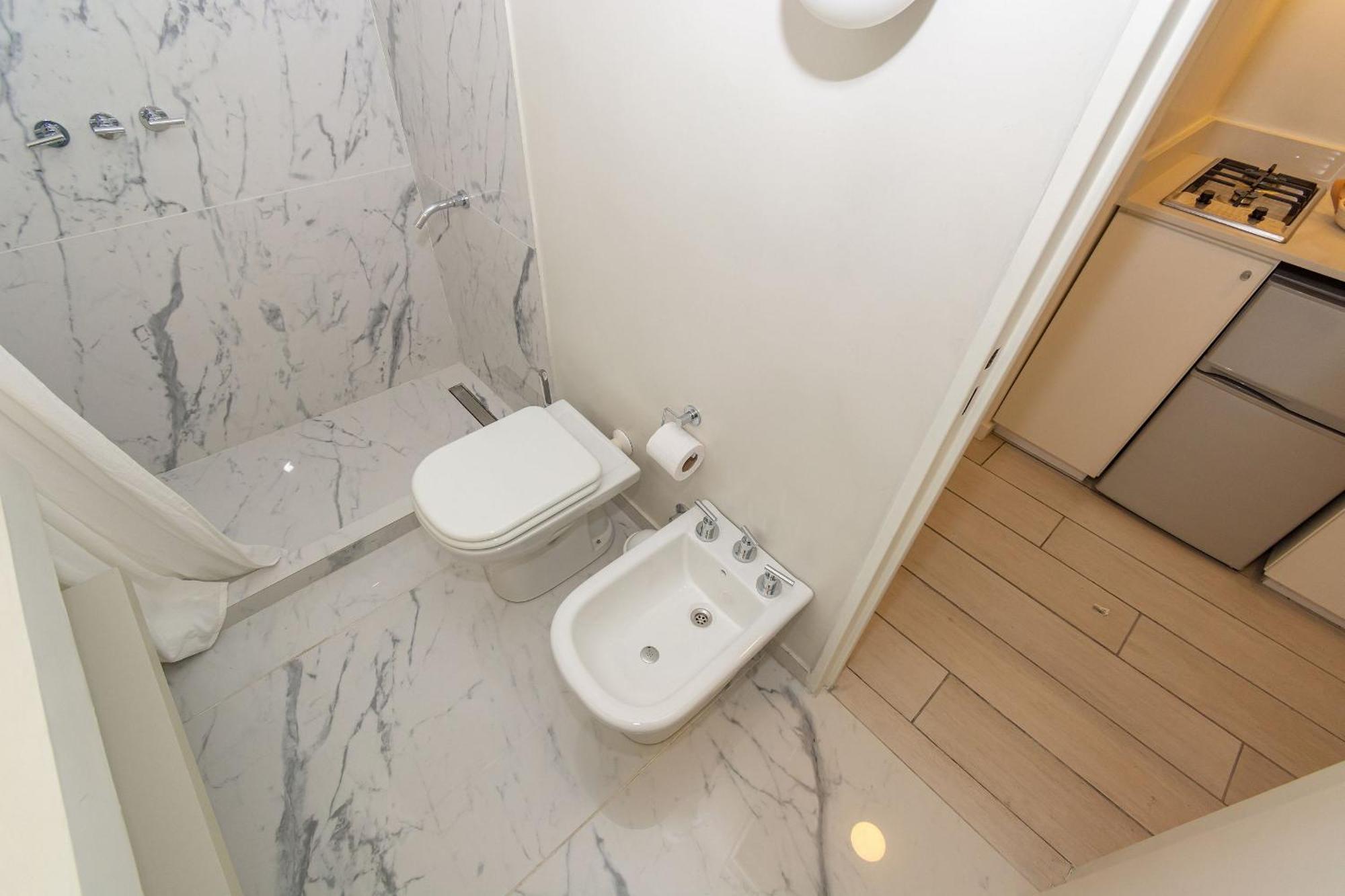 Estudio Moderno En Av. Libertador | Seguridad 24hs *