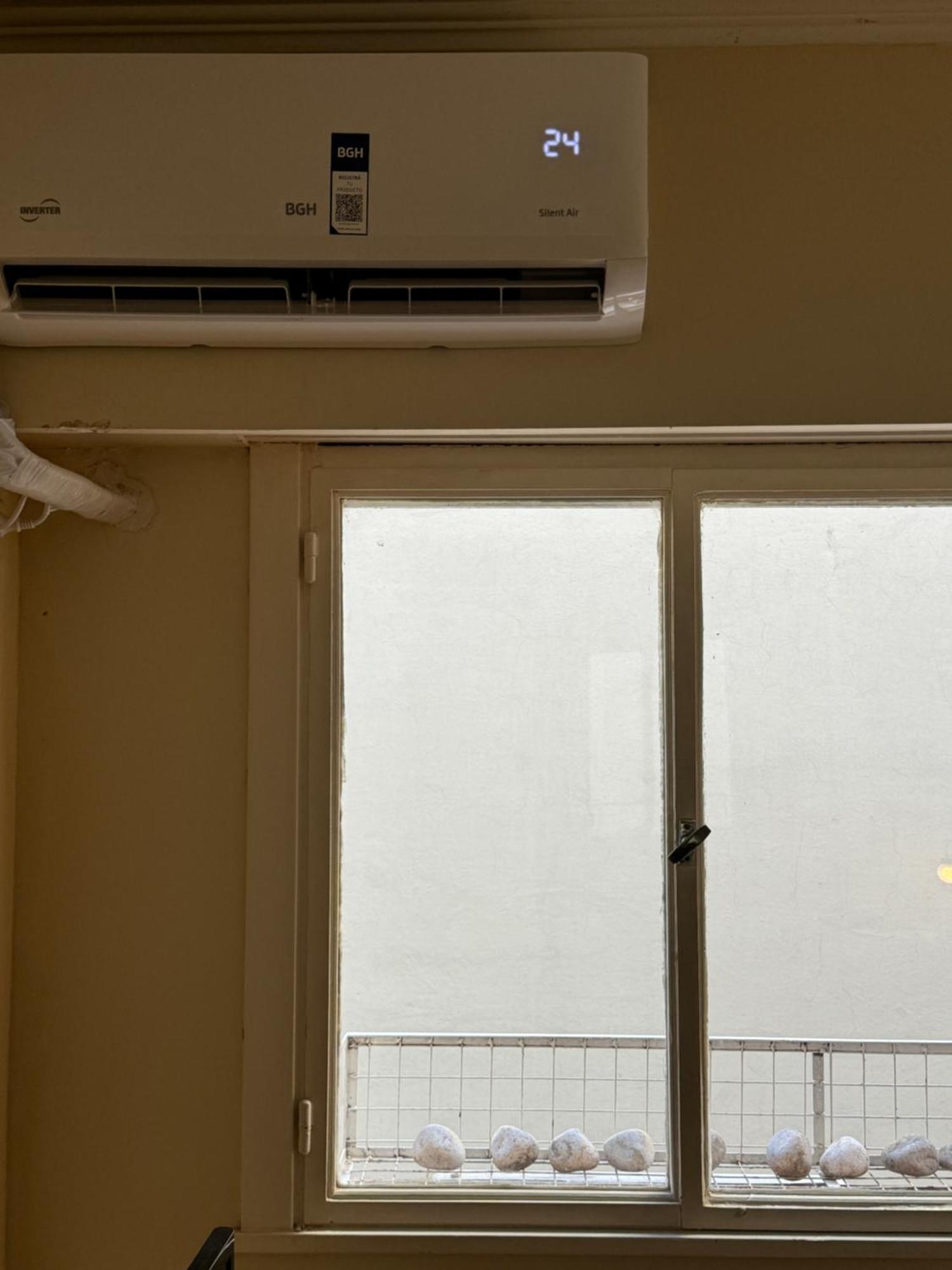 Apartment Azcuenagahome: Bright, Quiet In Prime Location Buenos Aires