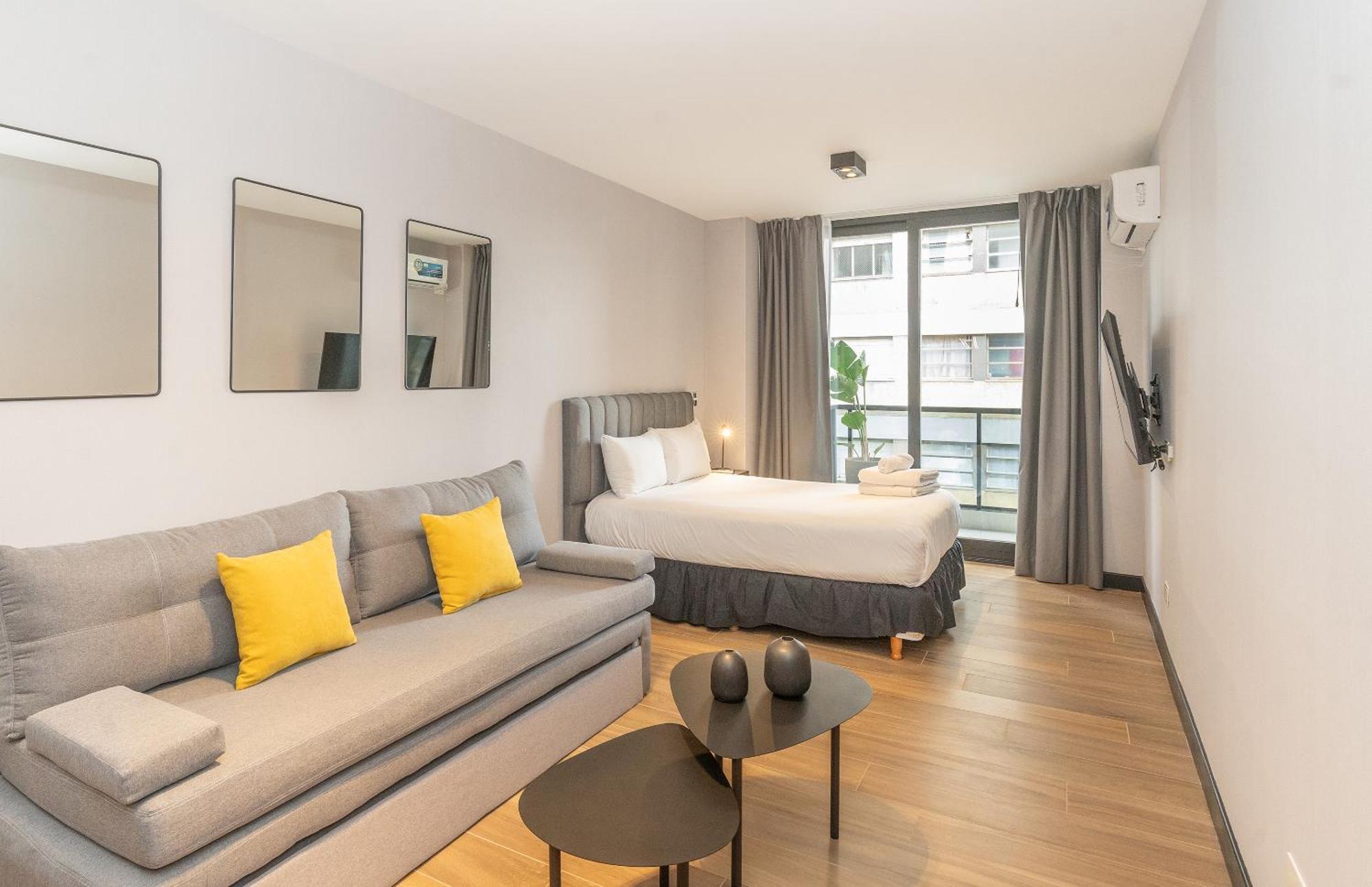 Live Soho Boutique & Arcos Apartment