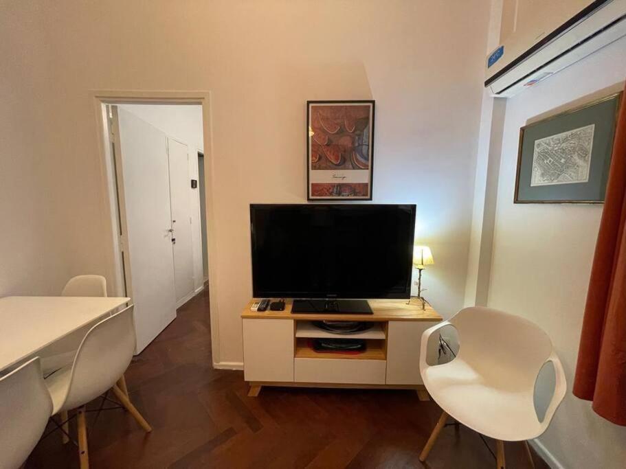 Retiro 2 Comodos Ambientes 2do * Buenos Aires