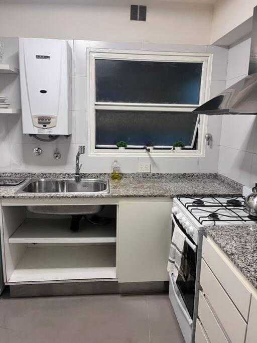Modern And Cozy Apt, Wifi Hv, Spacious Kitchen Apartment