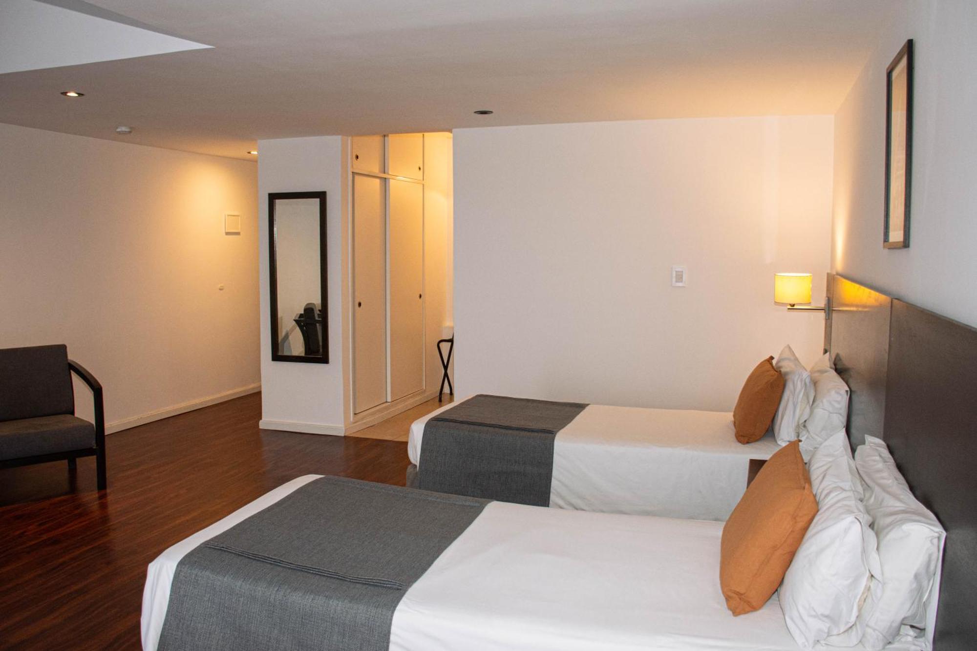 Duomi Hotel 4*
