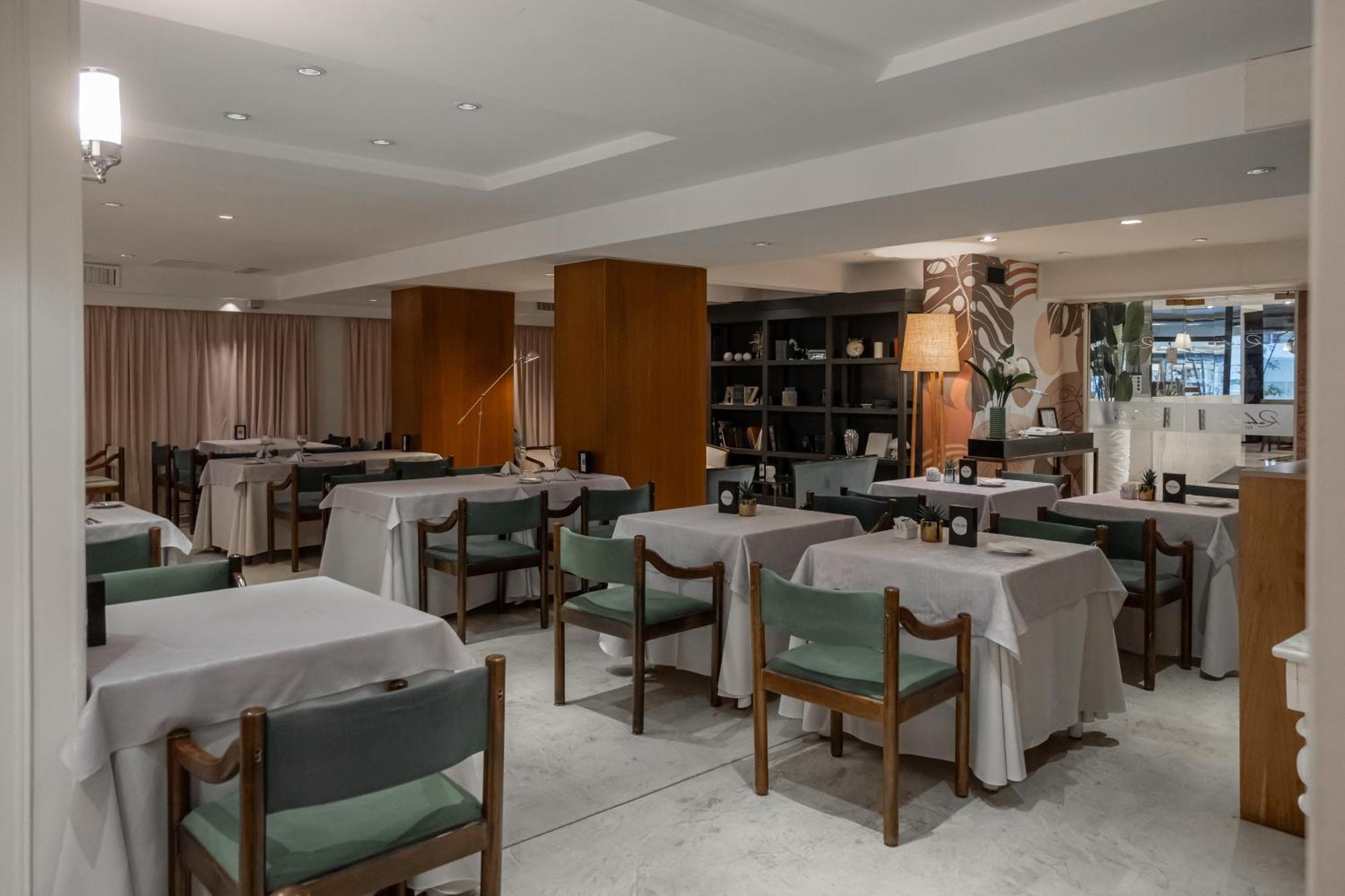 Feir's Park & Rooftop Hotel