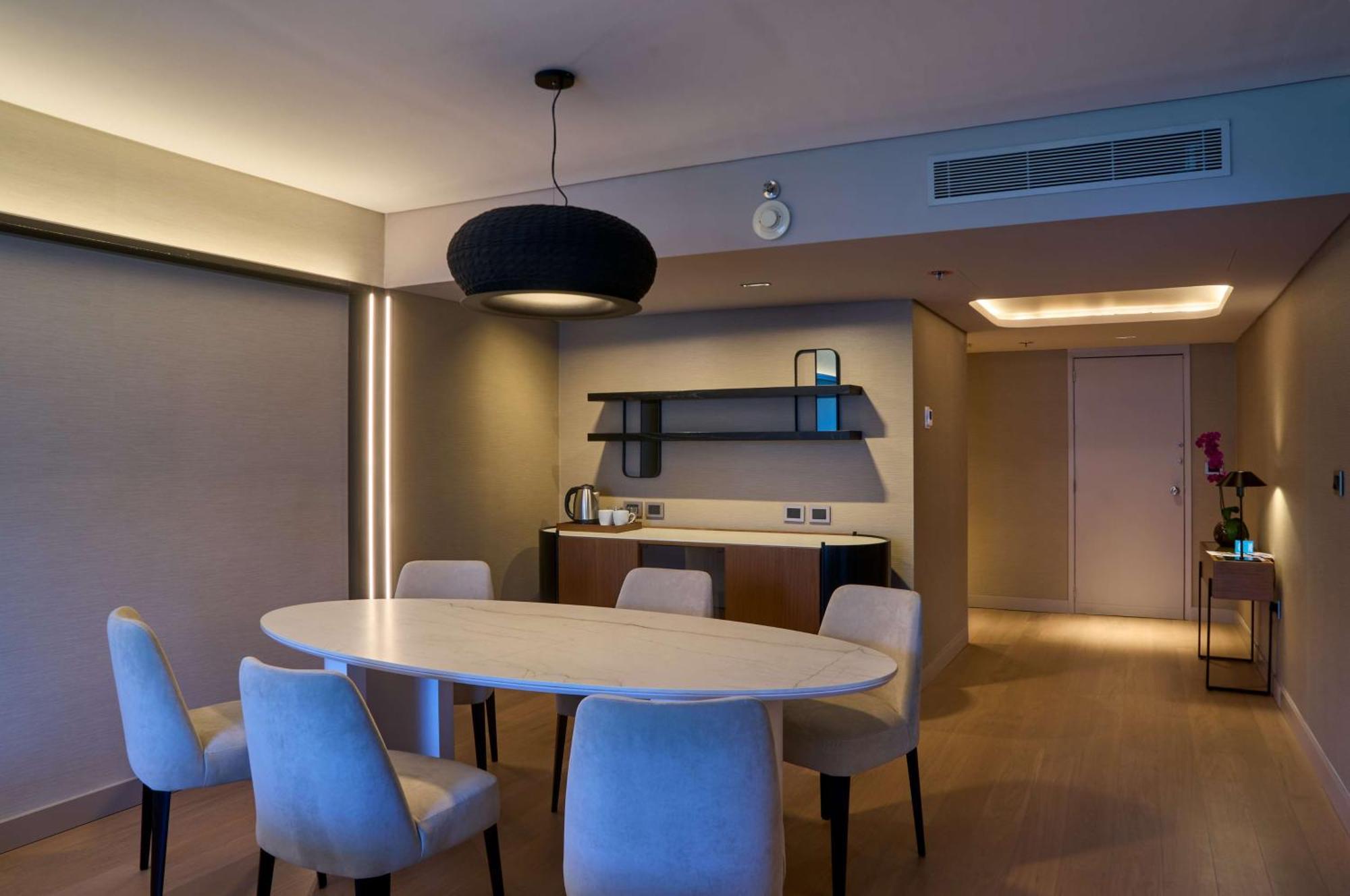Hilton Hotel 5*