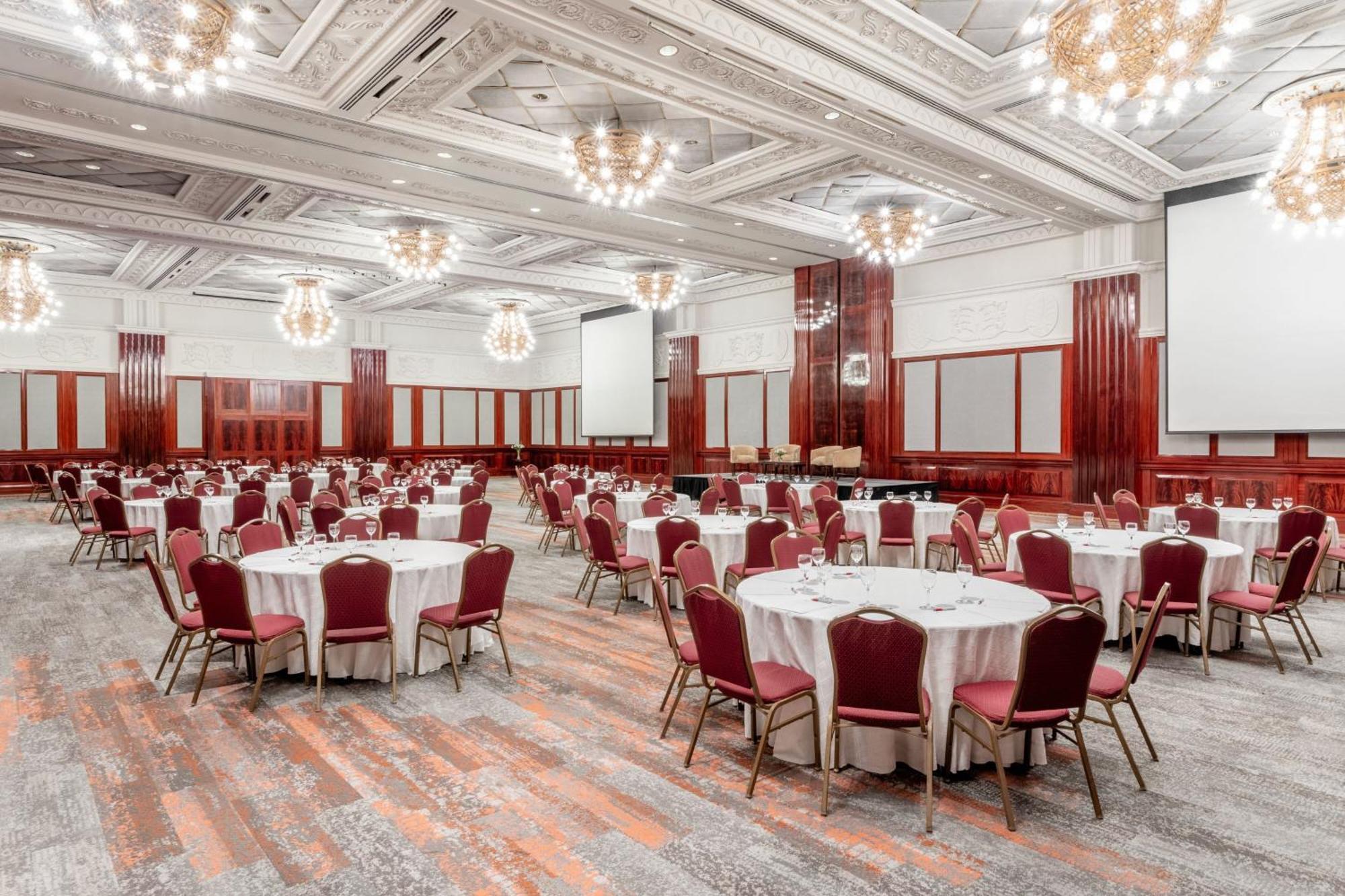 Hotel Marriott 5*