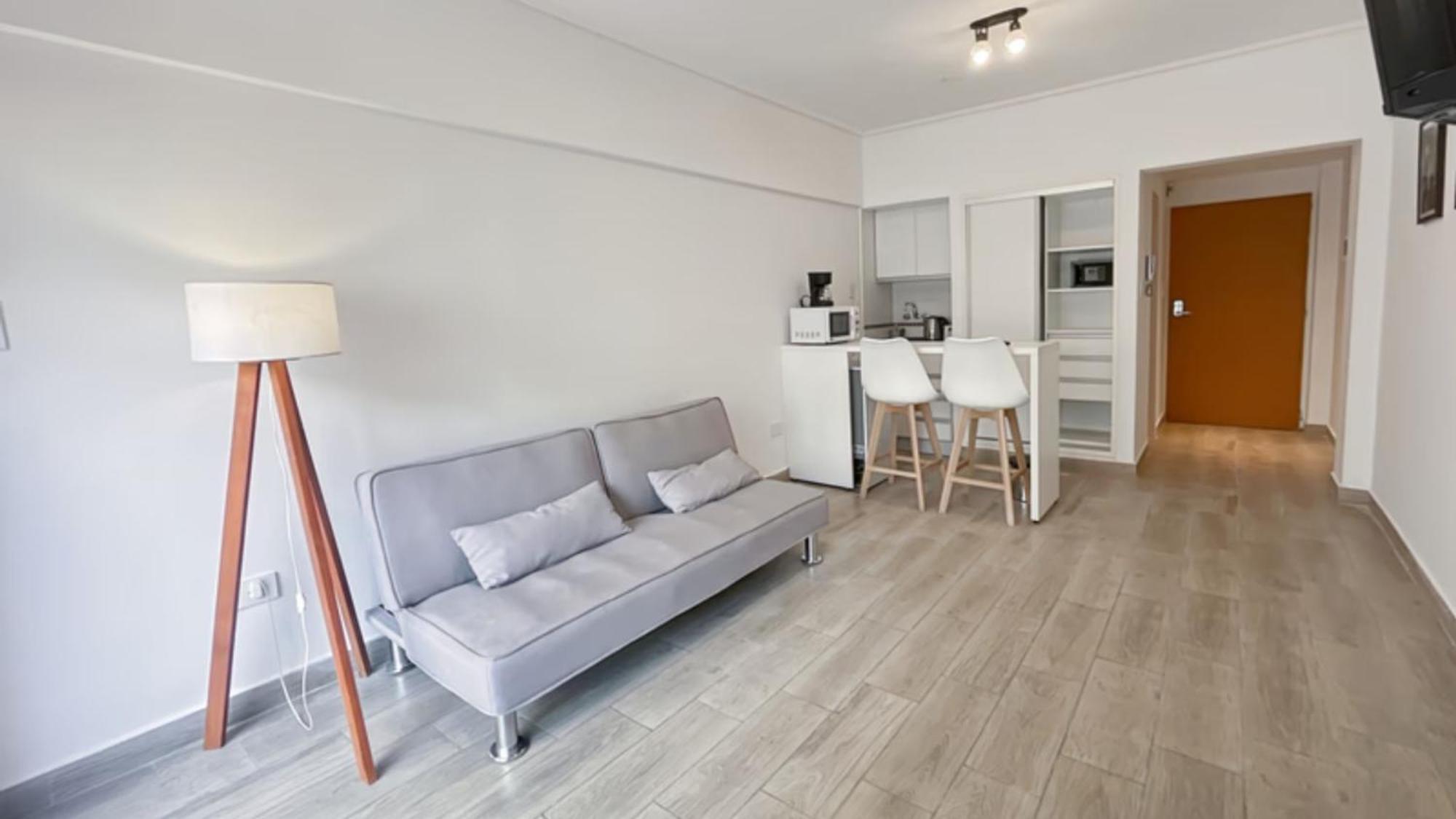 Modern With Amenities In The Heart Of The Saenz Pena -u4 Apartment *
