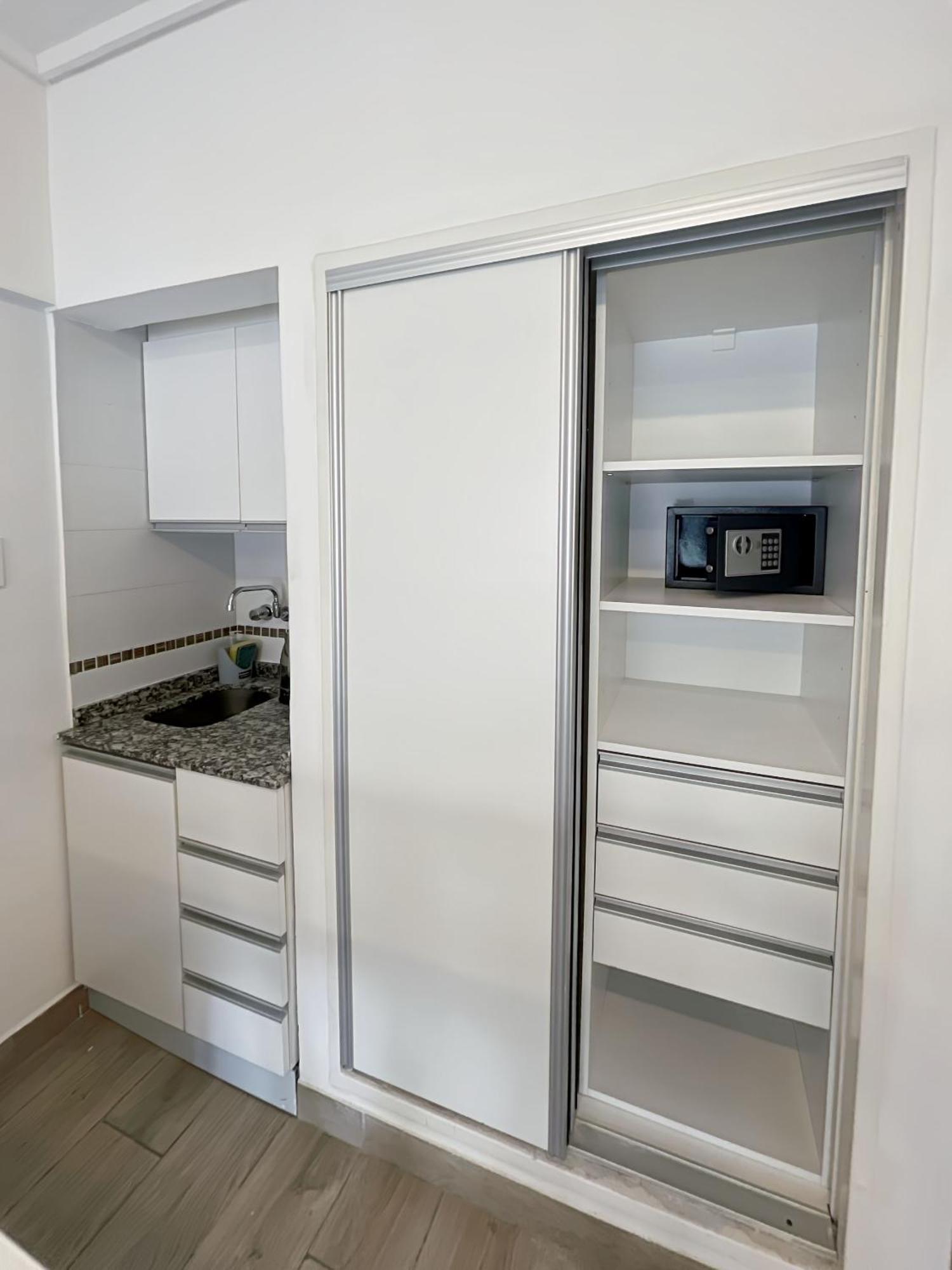 Apartment Modern With Amenities In The Heart Of The Saenz Pena -u4 *
