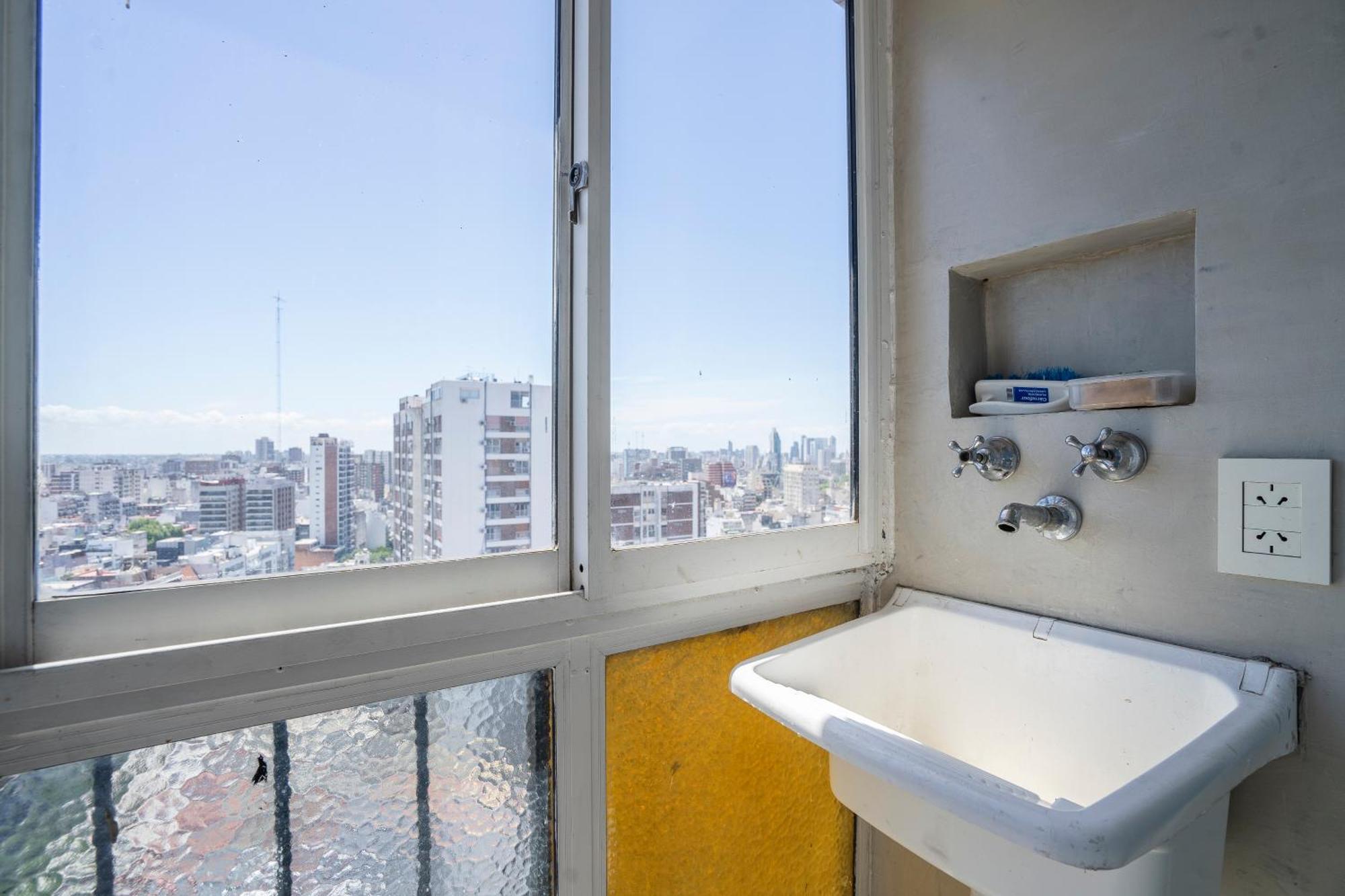 3 Ambientes En Belgrano Con Increibles Vistas, Piso 19 * Buenos Aires