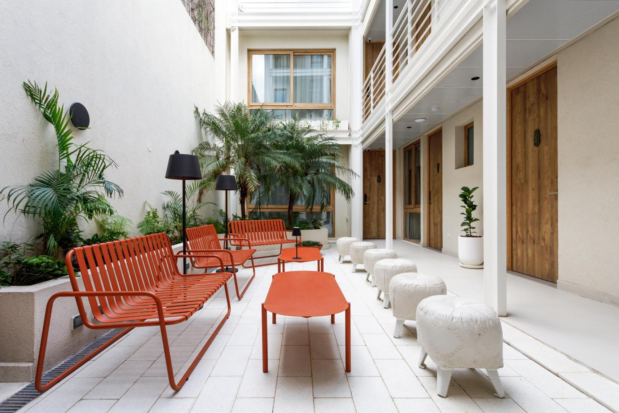 Bromelia Boutique