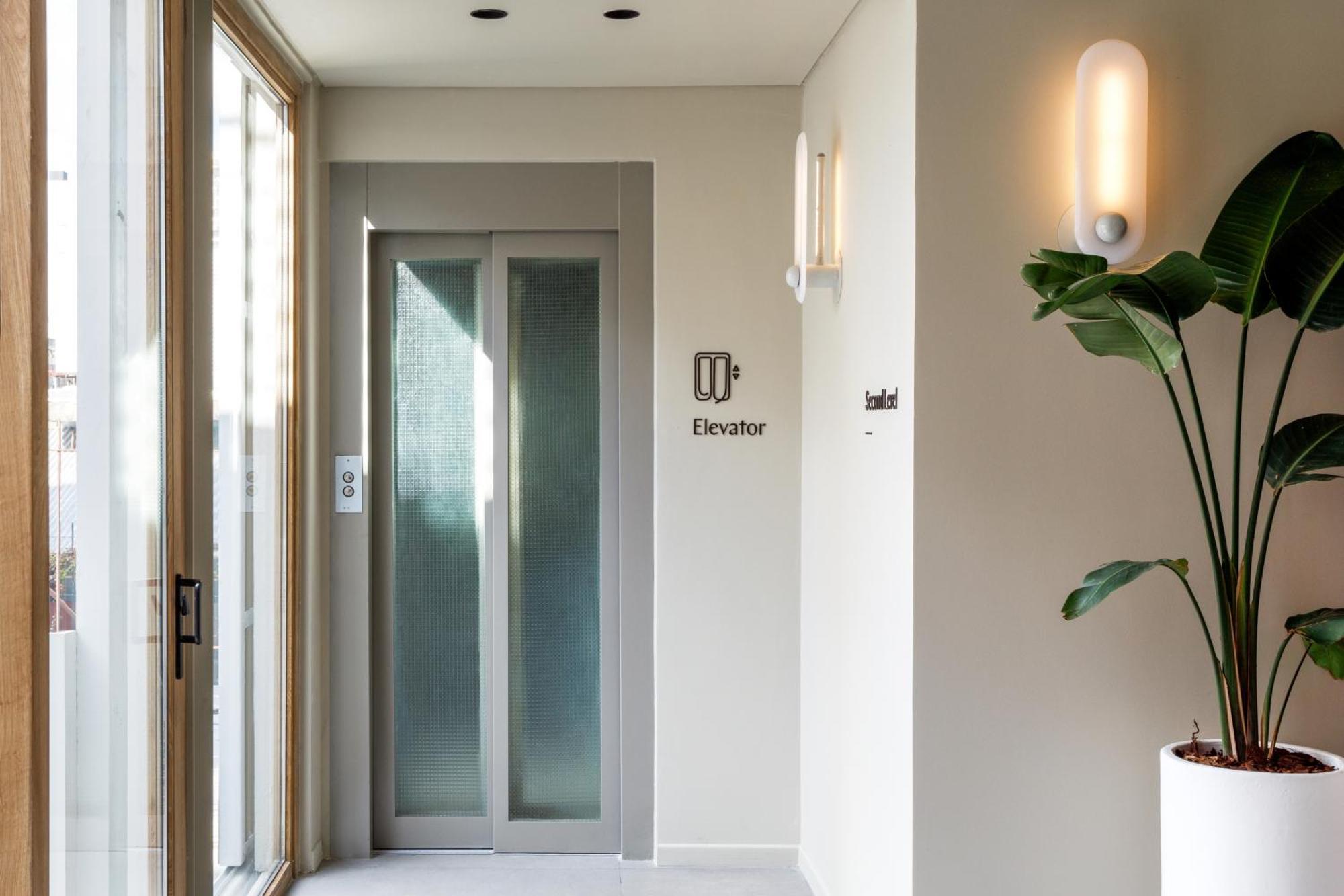 Bromelia Boutique 4*