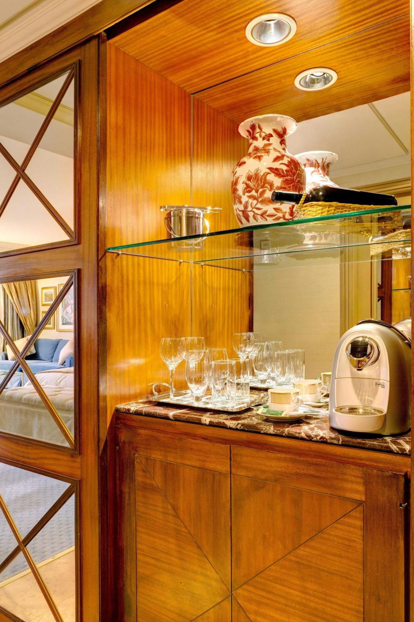 Park Tower, A Luxury Collection Hotel, 5*