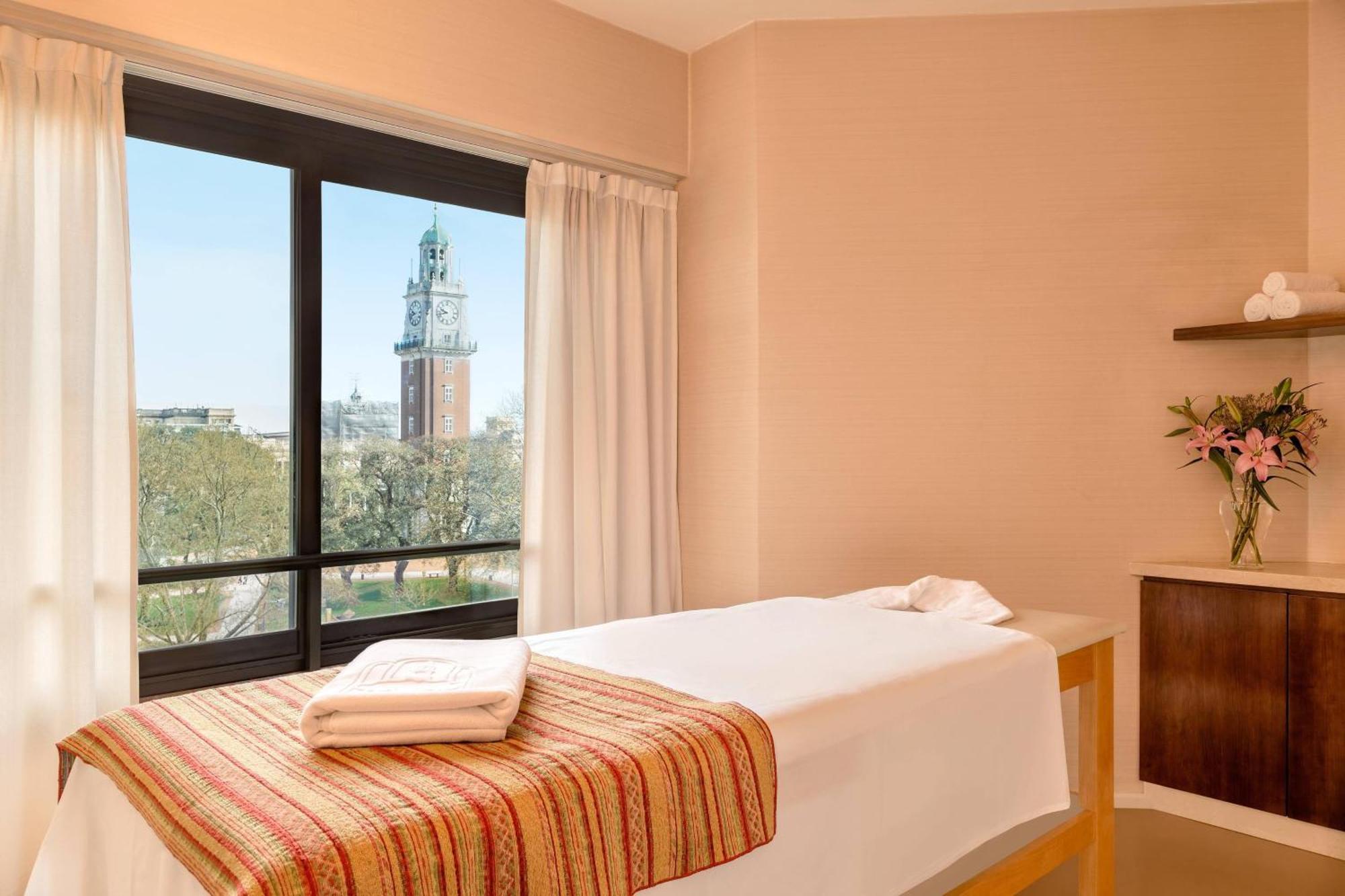 Park Tower, A Luxury Collection Hotel, Hotel