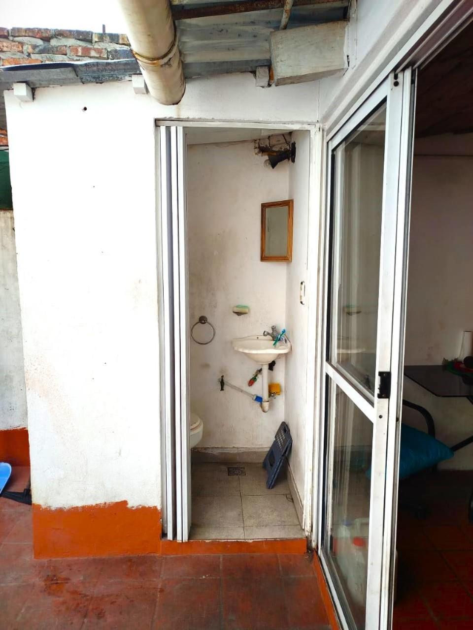 Habitacion Minimalista 2 Homestay *