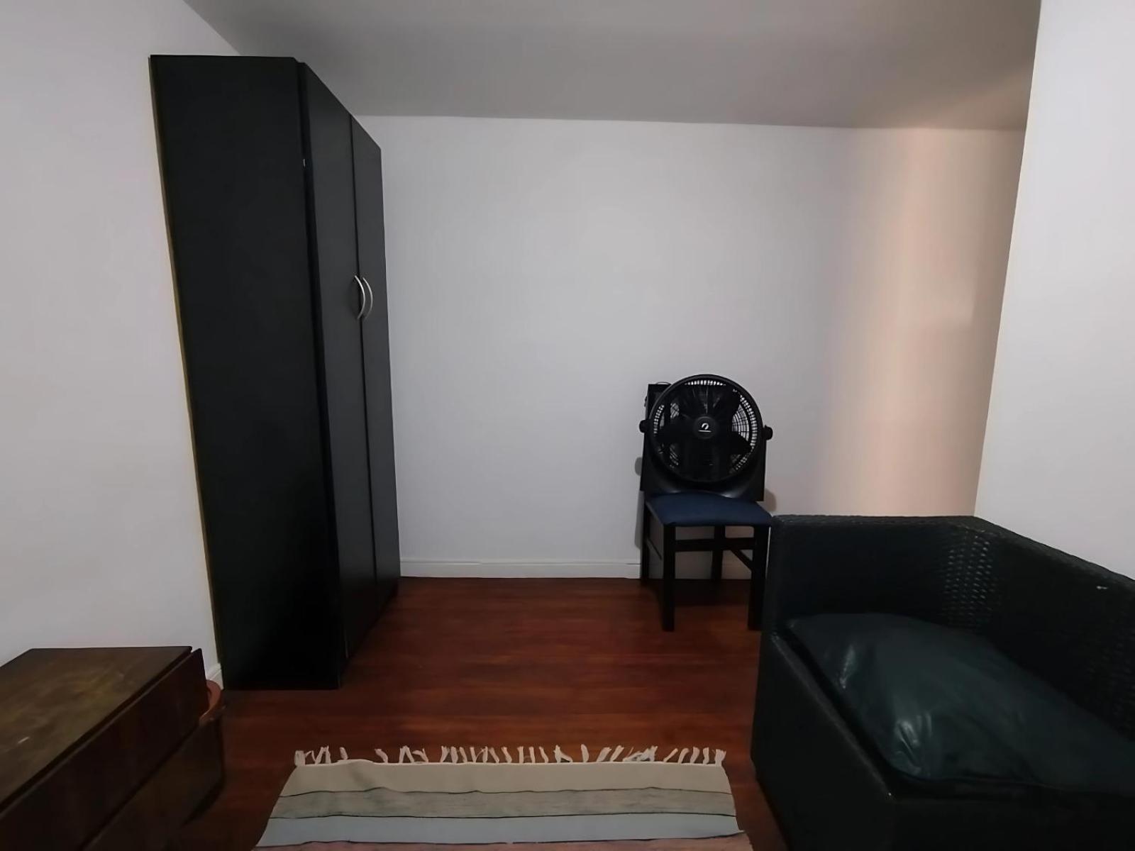 Homestay Habitacion Minimalista 2 *
