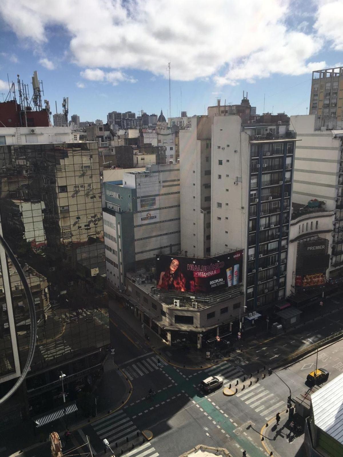 Apartment Sobre Av Corrientes Zona Teatros Y Paseo La Plaza Buenos Aires