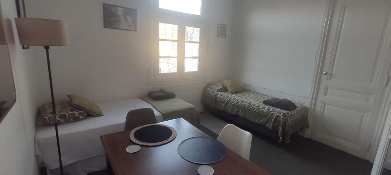 Obelisco Luminoso: Spacious 3-room Near Teatro Colón Apartment
