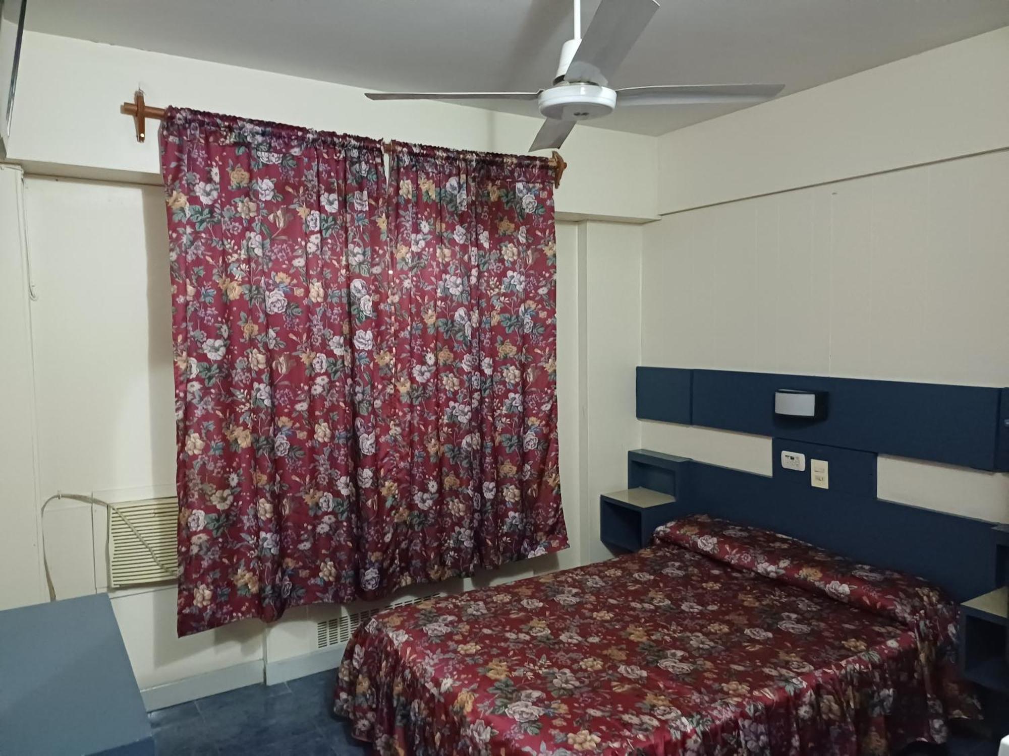Hotel Paname, Cerca De La Rural , Embajada Eeuu , Hipodromo De Palermo Y Campo De Polo Buenos Aires