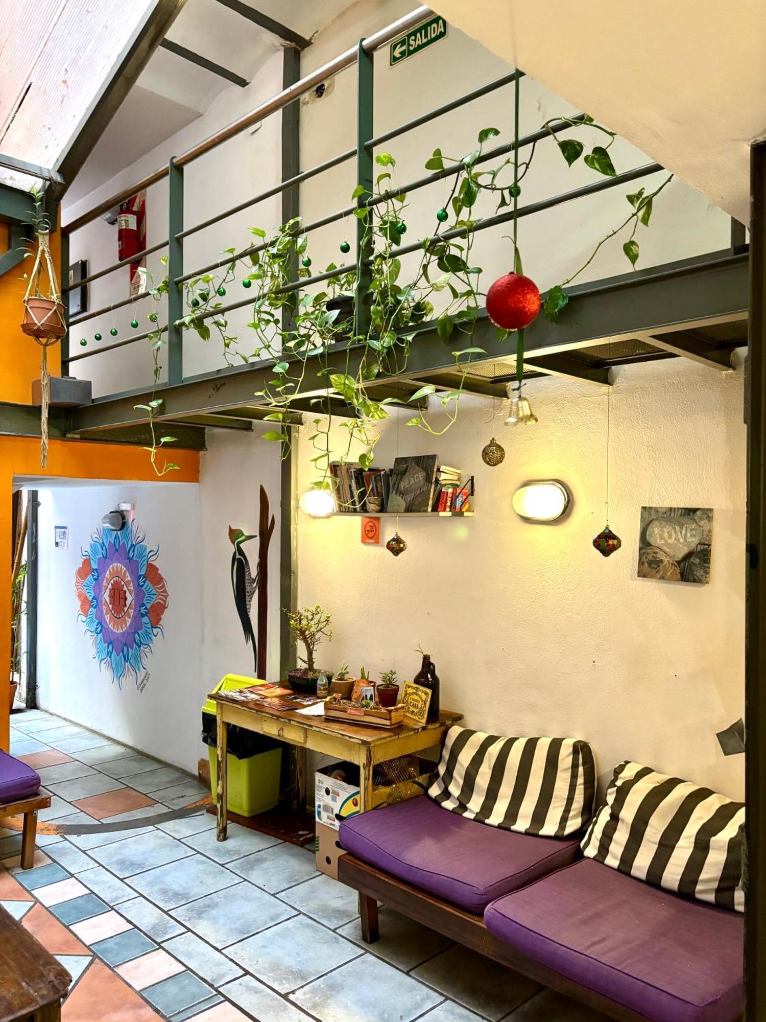 Hostel Granados