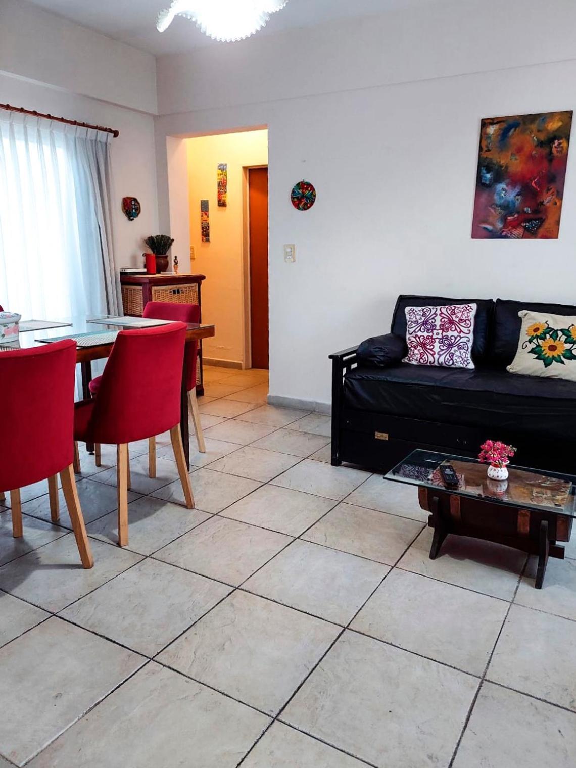 Departamento 6 Con Cochera A 4 Cuadras Subte H * Buenos Aires