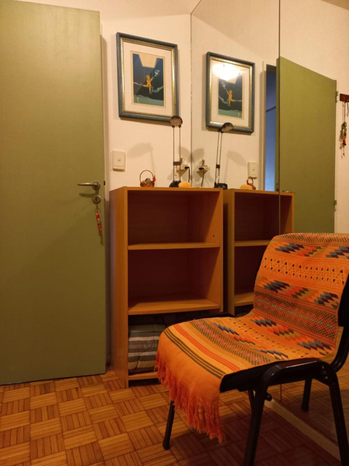 Beautiful And Colorful In Palermo Apartment