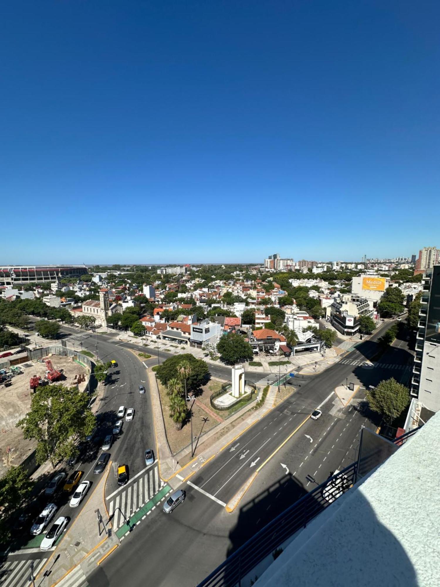 Avenida Del Libertador Apartment