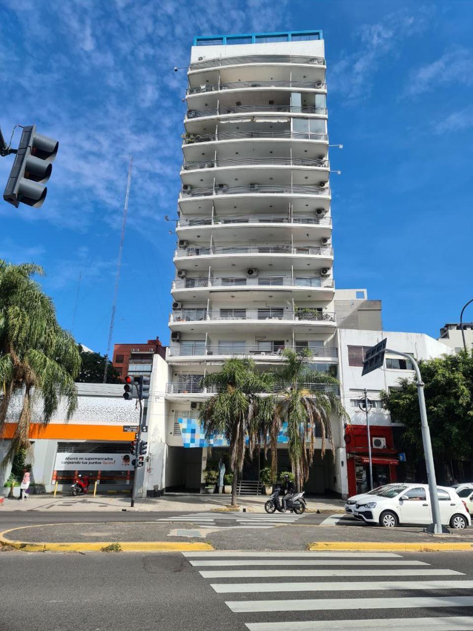 Avenida Del Libertador * Buenos Aires