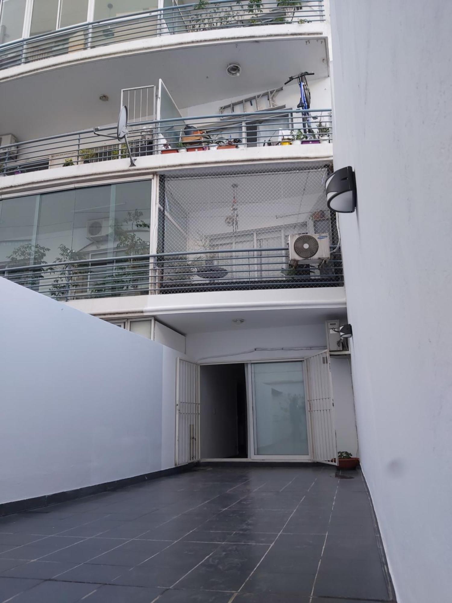 Avenida Del Libertador Apartment