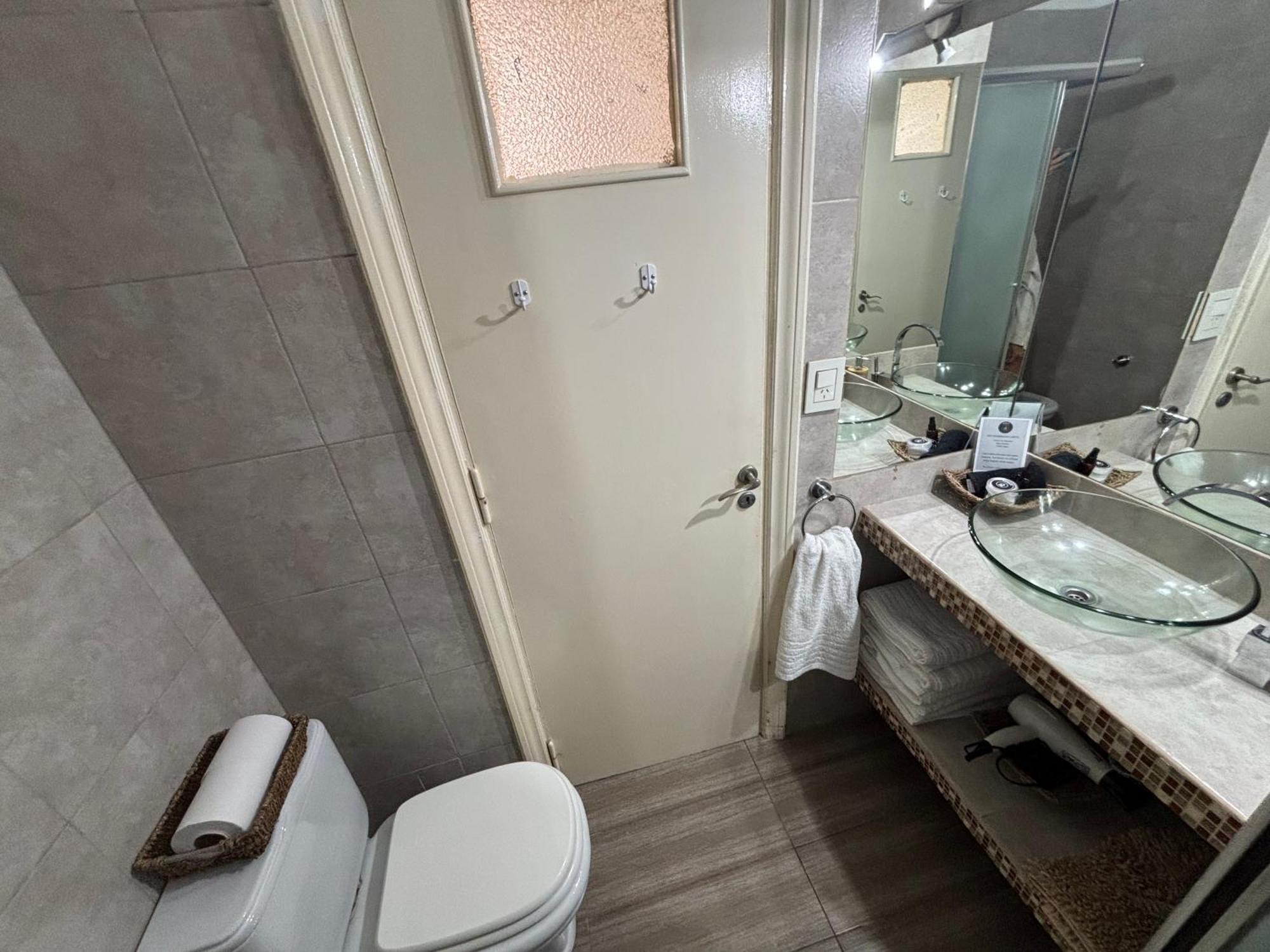 Apartamento Departamento De 3 Amplio Y Luminoso En Recoleta