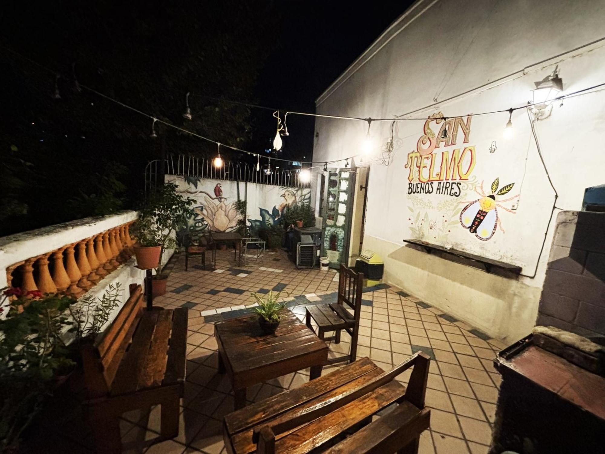 Hostel Granados