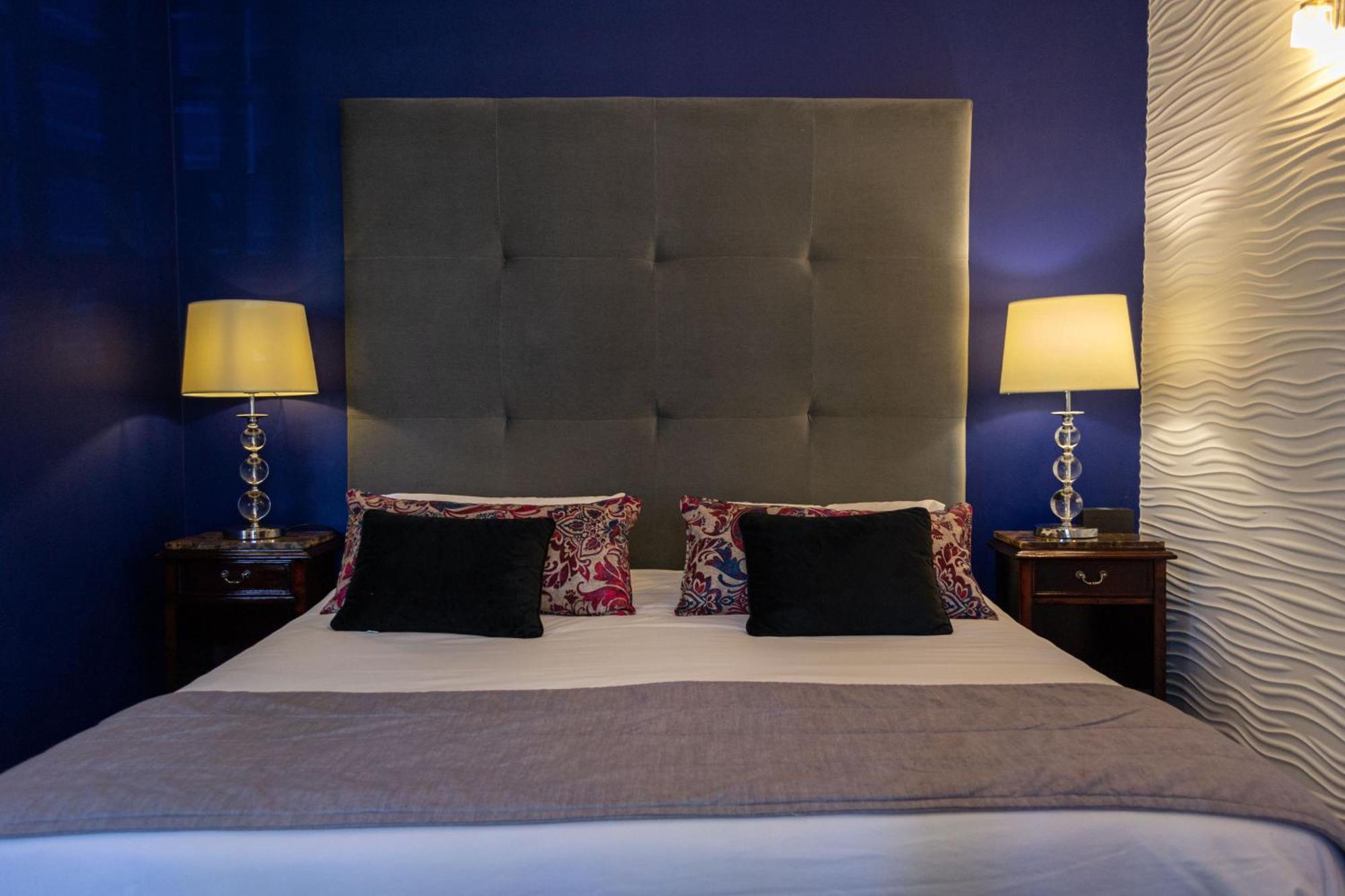 Miravida Soho & Wine Bar 3*